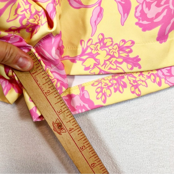 White Fox Boutique Sunshine On My Mind Shorts Summer Blossom NWT Size XS Floral - Picture 10 of 10